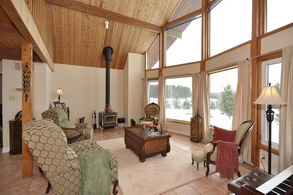 Livingroom - Country homes for sale and luxury real estate including horse farms and property in the Caledon and King City areas near Toronto